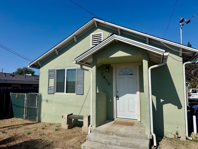 Photo - 2470 Hardy Dr