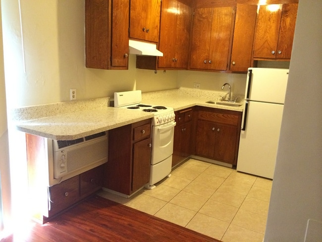 Photo - 530 Veteran Ave