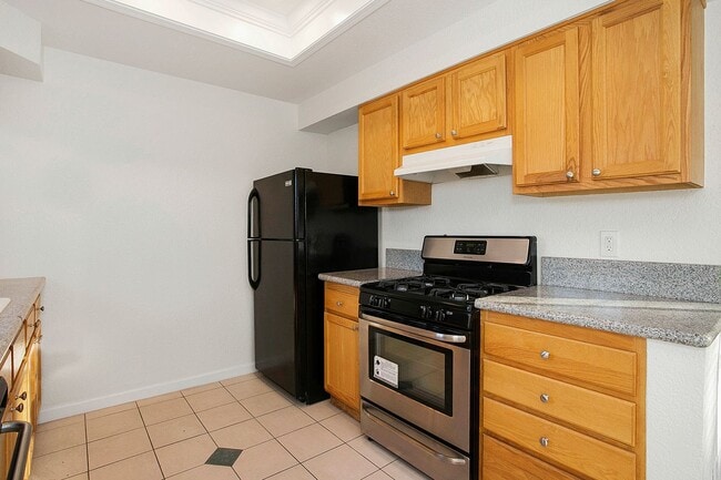 Photo - Linden Avenue Triplex Unit 5452 Linden Avenue A