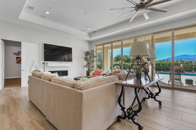 Photo - 81675-675 Thunder Gulch Way