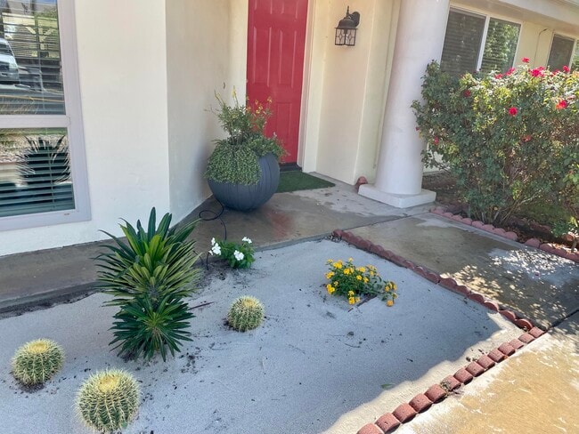 Photo - 43622 Warner Trail