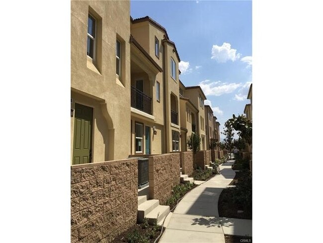 Newer Townhouse for lease in Eastvale. - Newer Townhouse for lease in Eastvale.