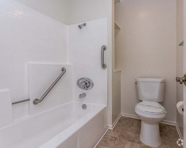 1BR, 1BA - 750 SF - Vintage Apartments For Senior 55+