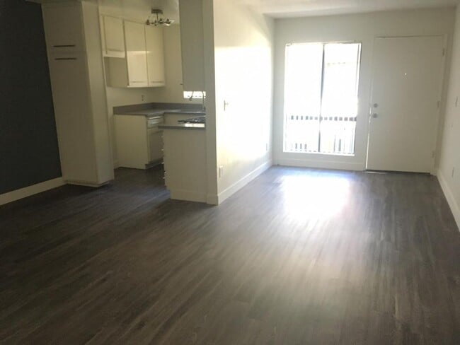 Photo - 6545 Hazeltine Ave. Van Nuys, CA.