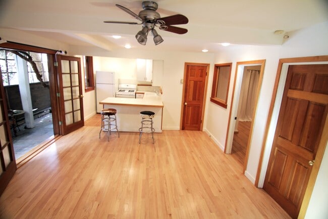 Building Photo - 8523 Nash Dr