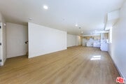 Photo - 1640 Murchison St