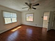 Living room - 657 W Oliver St