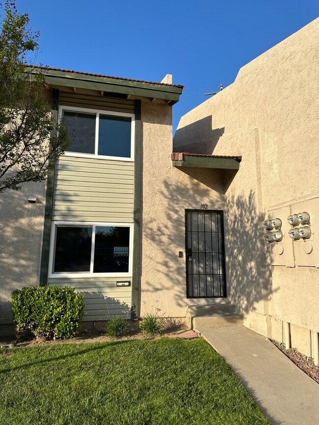 Photo - 2255 Cahuilla St Condo Unit 102
