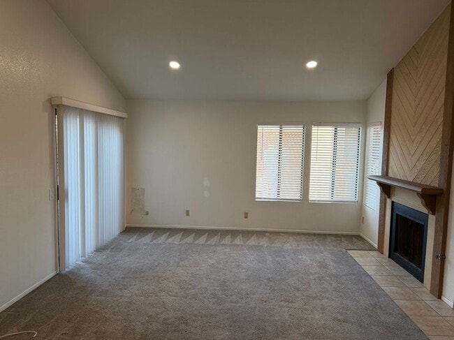 Photo - 4791 Lago Dr Unit 304