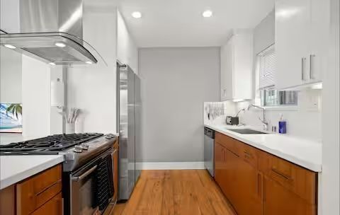 Photo - 124 Thornton Pl