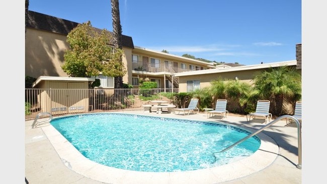 Pomerado Gardens Apartments - Pomerado Gardens Apartments