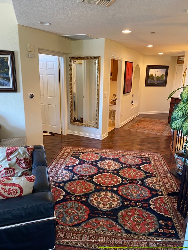 Photo - 5831 Seawalk Dr Unit D