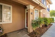 Photo - IMMACULATE 2+2 VALENCIA TOWNHOME!