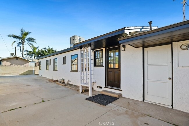 Photo - 7726 Blanchard Ave