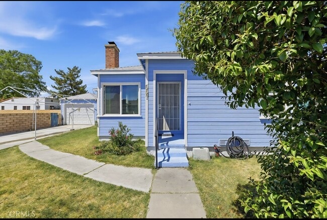 Photo - 557 W Oldfield St