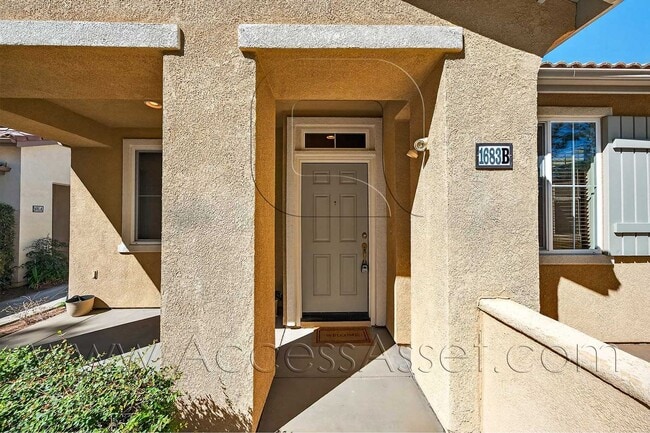Building Photo - 55+ Age Community – Charming 2 Bed / 2 Bat...
