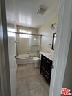 Photo - 6233 N Clybourn Ave