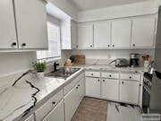 Photo - 1630 W 104th St