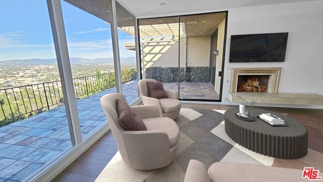 Photo - 3873 Beverly Ridge Dr