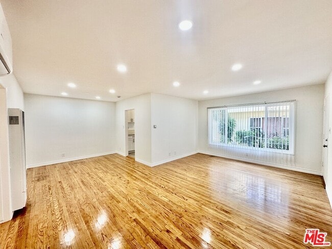 Photo - 1108 S Sherbourne Dr Condo Unit 1