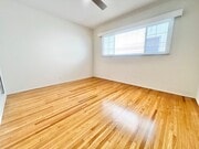 Photo - Sun-Filled Belmont Shore Apartment Unit E