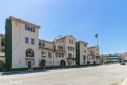 Photo - 620 E Walnut St Condo