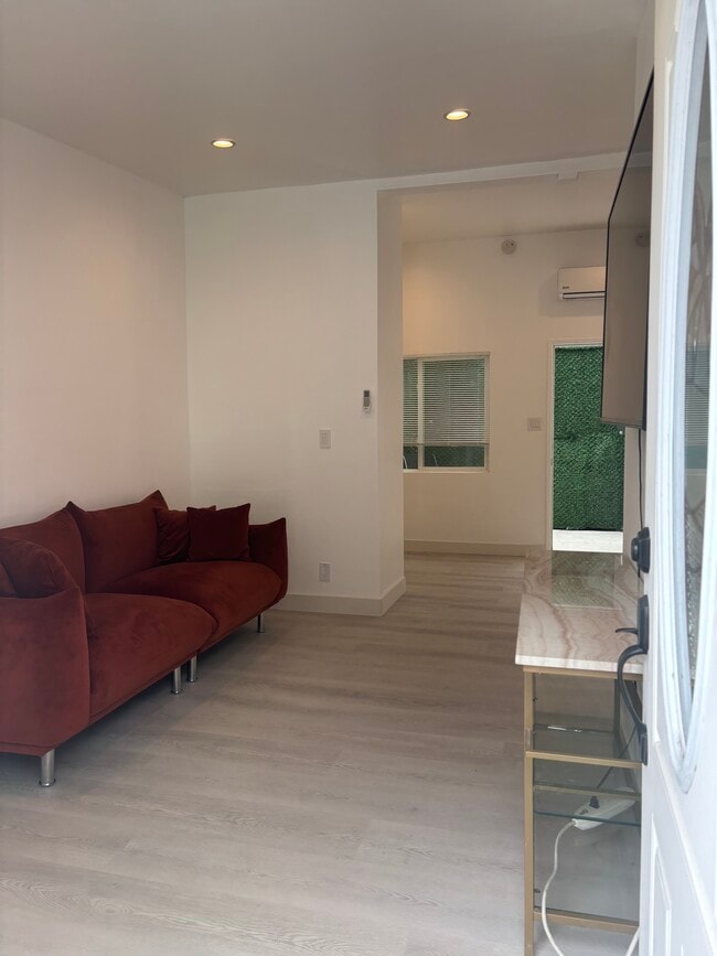 Building Photo - 8561 Orion Ave Unit Studio