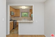 Photo - 820 Crestmoore Pl