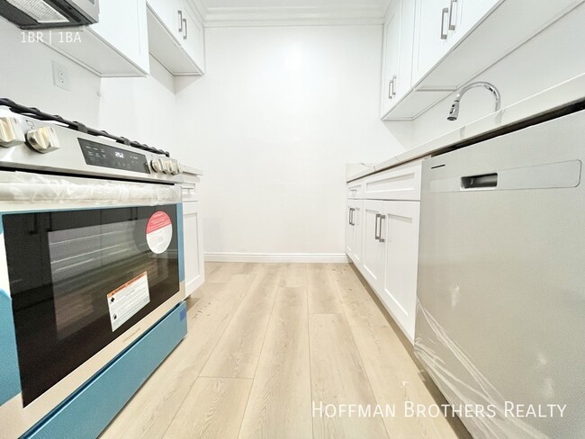 Photo - 6153 Fountain Ave Unit 8