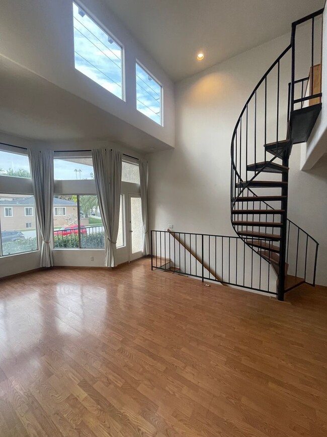 Photo - Point Loma 3 Bedroom 2 1/2 Bath Loft Style Townhome