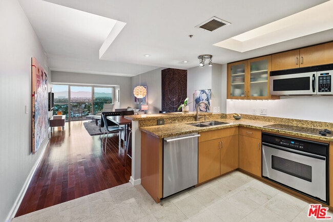 Photo - 13700 Marina Pointe Dr Unit 1109