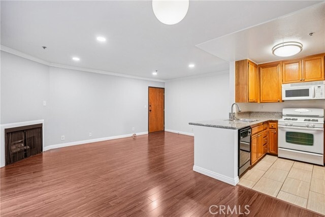 Photo - 11162 Camarillo St Unit 106