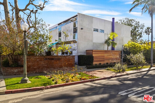 Building Photo - 2153 Linnington Ave Rental