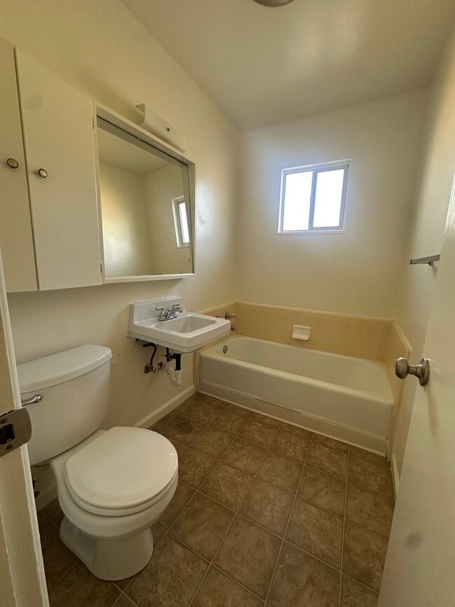 Photo - 119-119 W Locust Ave Unit 111