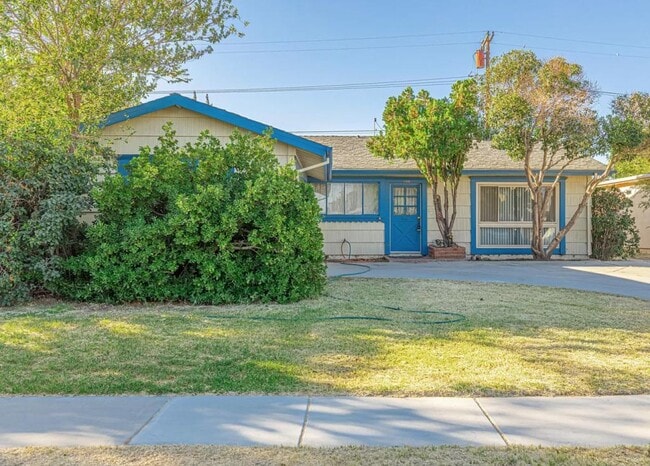 Building Photo - 1108 Valiant St
