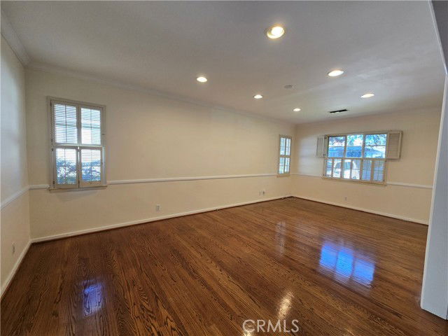 Photo - 1365 Bradbury Rd