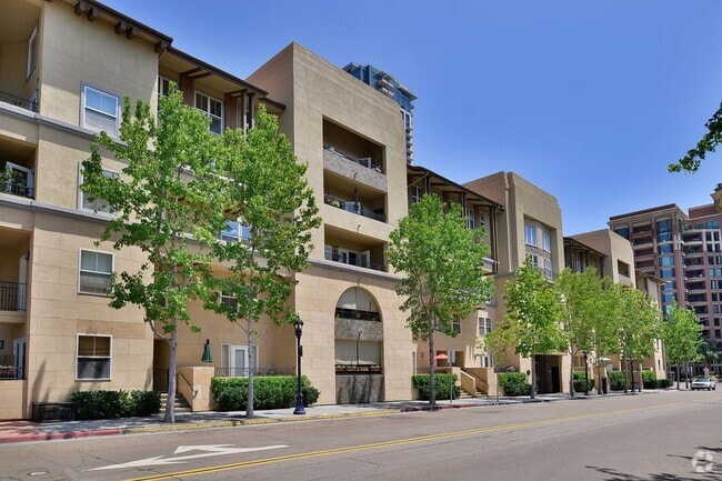 Building Photo - Expansive Marina District 2 Bedroom at Cit... Unit #314 Rental
