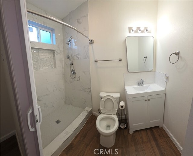 Photo - 1496 Powell Way