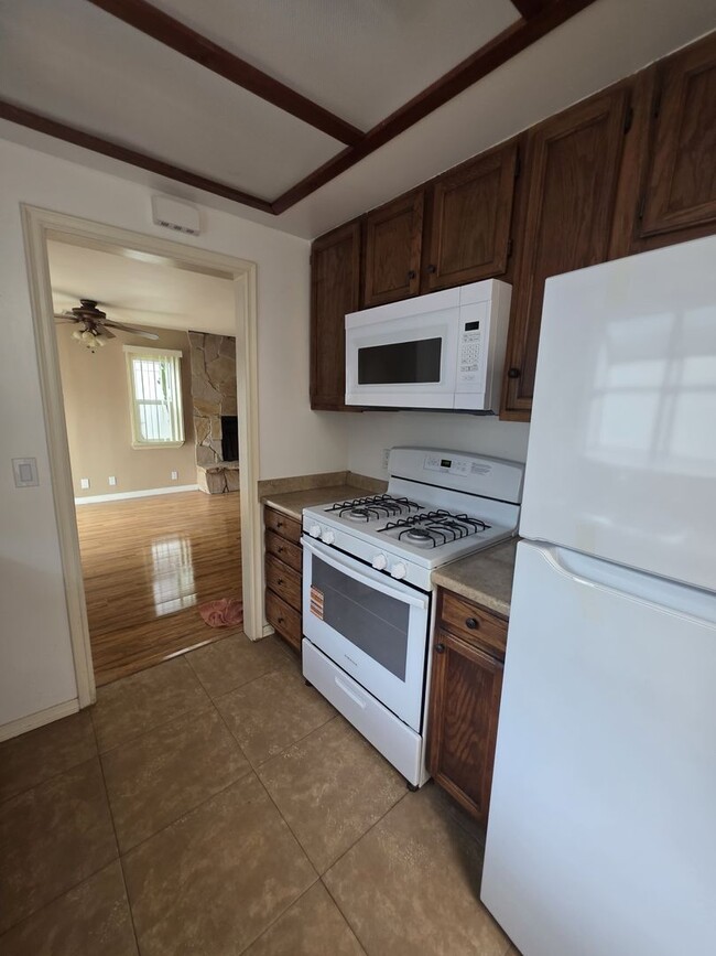 Photo - 2072 Unit 5034