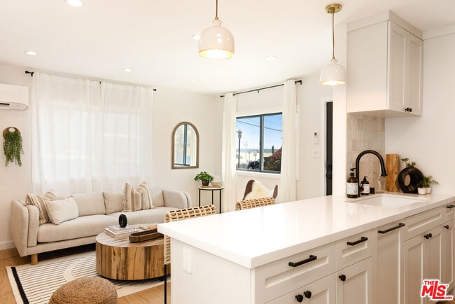 Photo - 17 Sunset Ave Unit 1