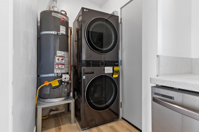 Photo - 1524 N Sycamore St Unit 4