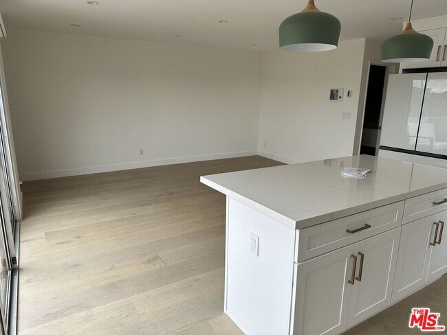 Photo - 630 Raymond Ave Condo Unit 5