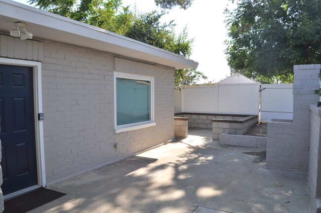 Photo - 31981 Yucaipa Blvd Unit 31981 - House