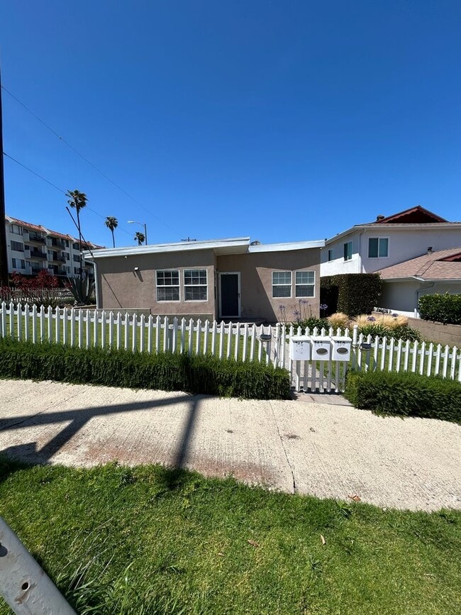 750 - 750 Apartment Unit 750