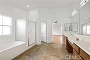 Photo - 32372 Safflower St