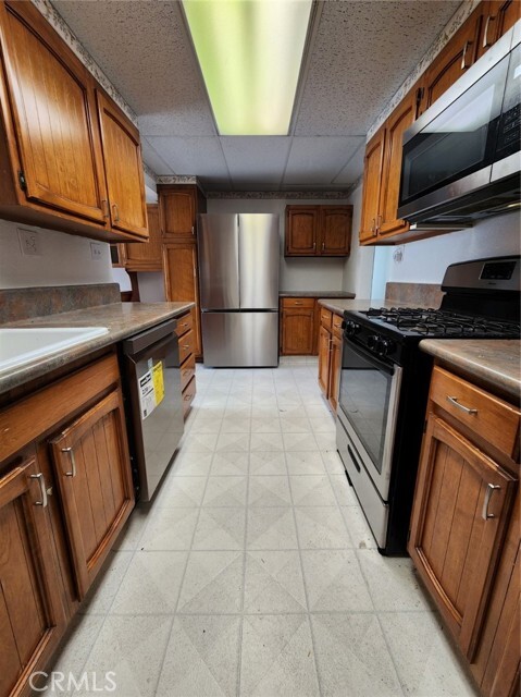 Photo - 2838 May Ave