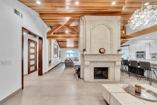 Photo - 5817 Ranchito Ave