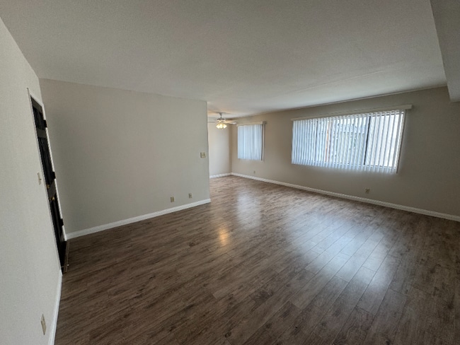 Photo - 515 E Elmwood Ave Unit 211