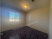 Photo - Large Lot 4 + 2 in Lake Los Angeles
