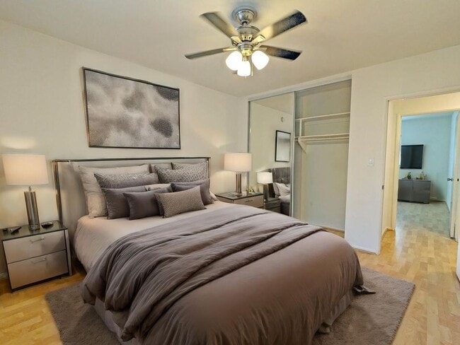 Photo - 3408 Mentone Ave Unit 5